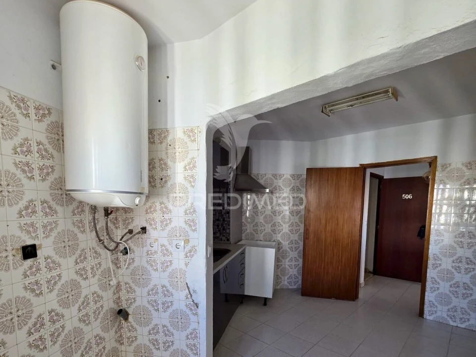 Apartamento T3 para Venda em Portimão Foto 8