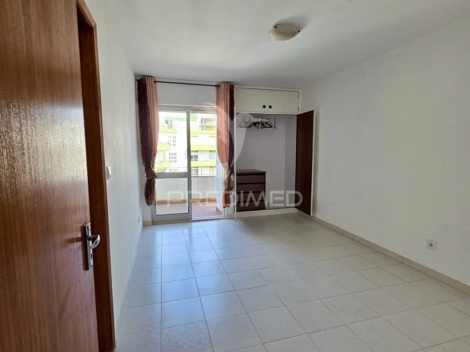 Apartamento T3 para Venda em Portimão Foto 12