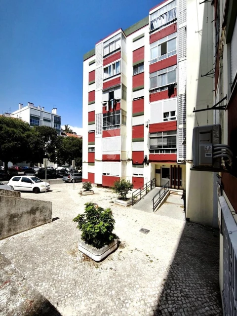 Apartamento T2 para Venda em Águas Livres