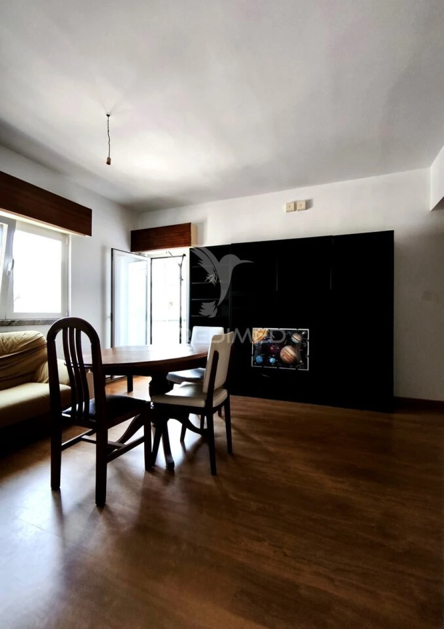 Apartamento T2 para Venda em Águas Livres Foto 16