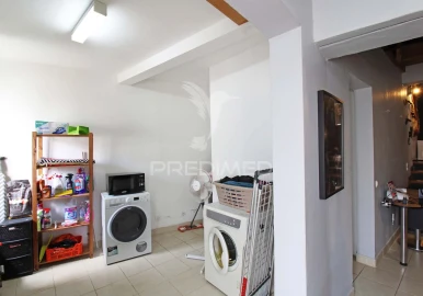 Moradia T4 para Venda em Angra (Nossa Senhora da Conceição)