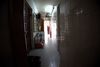 Loja para Trespasse em Marrazes e Barosa