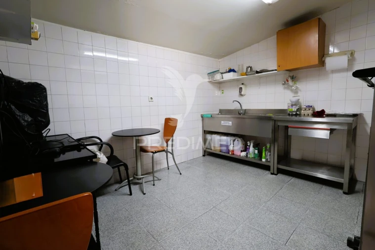 Loja para Trespasse em Marrazes e Barosa Foto 16