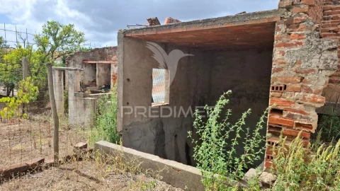 Moradia T1 para Venda em Alpiarça