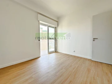 Apartamento T3 para Venda em Mina de Água