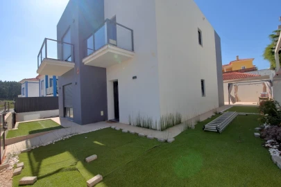 Moradia T3 para Venda em A dos Francos
