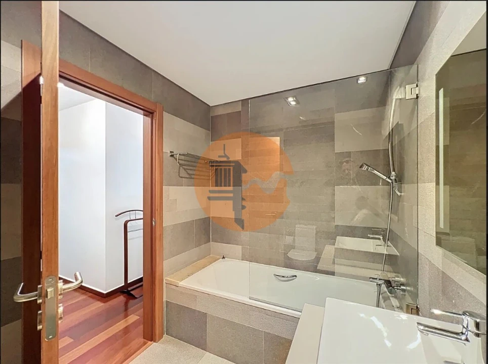 Apartamento T3 para Venda em Vila Real de Santo Antonio Foto 9