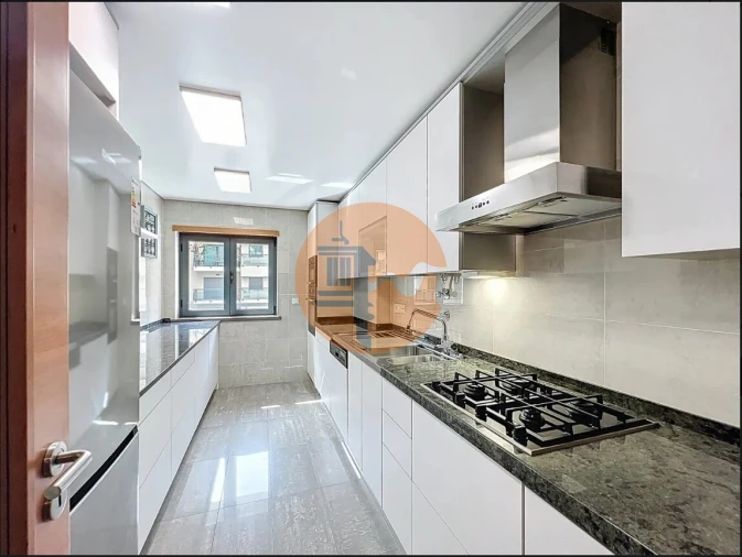 Apartamento T3 para Venda em Vila Real de Santo Antonio Foto 4