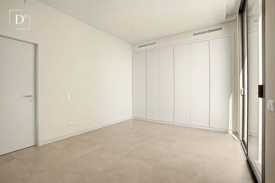 Apartamento T3 para Venda em Portimão Foto 16