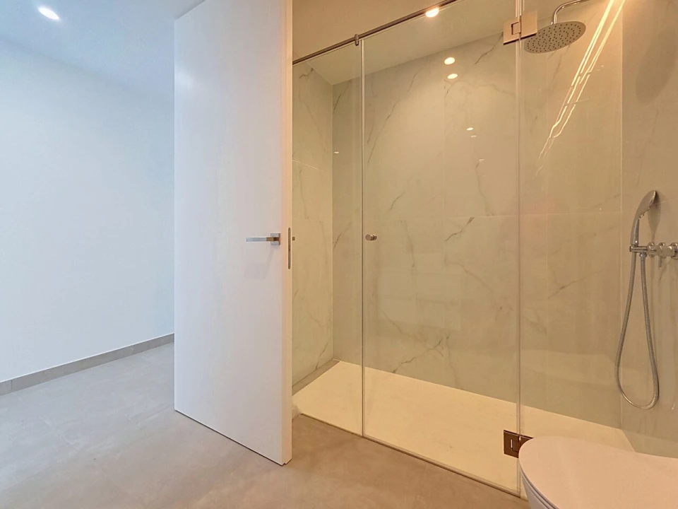 Apartamento T2 para Venda em Portimão Foto 11