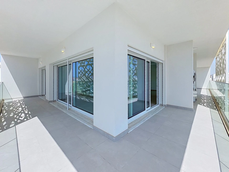 Apartamento T2 para Venda em Portimão Foto 17