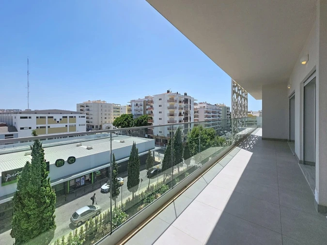Apartamento T2 para Venda em Portimão Foto 2