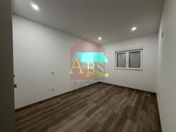 Apartamento T2 para Venda em Vila Verde e Barbudo
