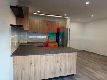 Apartamento T2 para Venda em Vila Verde e Barbudo