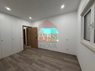 Apartamento T2 para Venda em Vila Verde e Barbudo