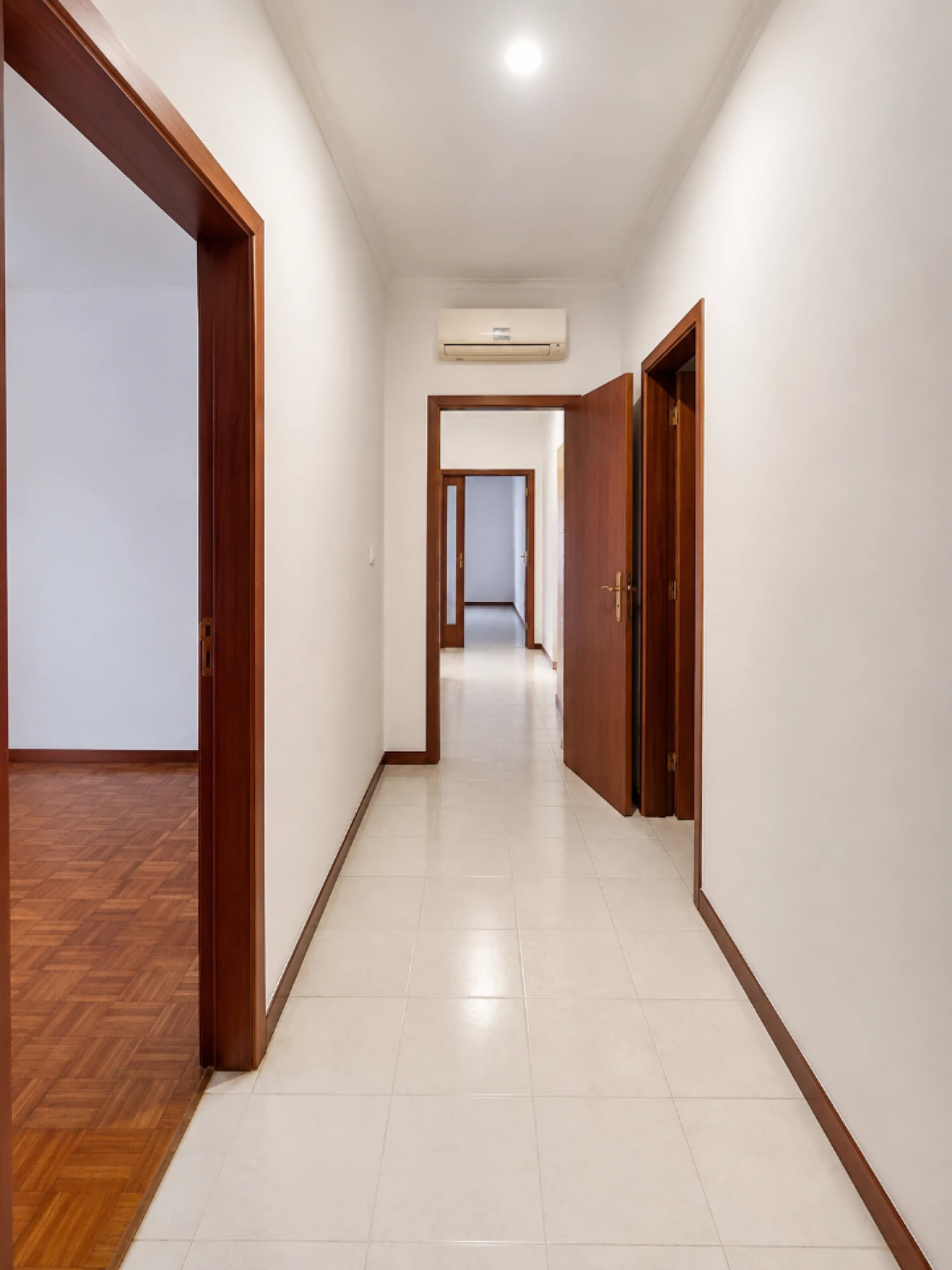 Apartamento T2 para Venda em Romariz Foto 7