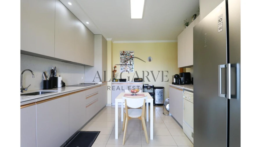 Apartamento T2 para Venda em Alvor Foto 15