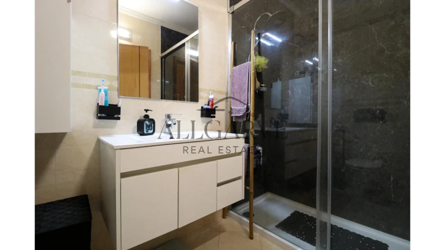 Apartamento T2 para Venda em Alvor Foto 30
