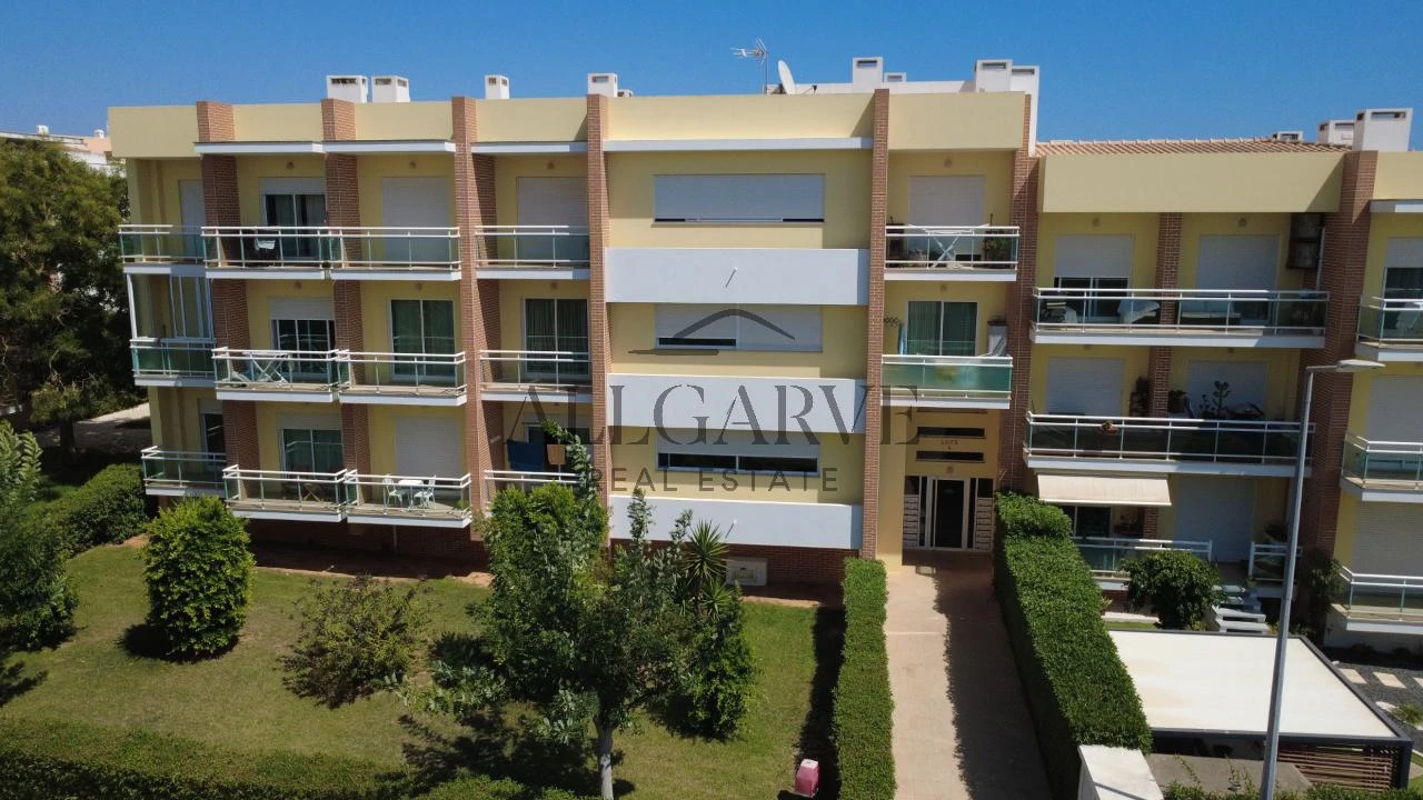 Apartamento T2 para Venda em Alvor Foto 2