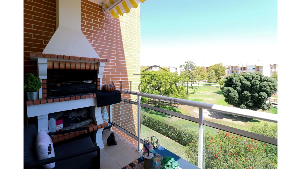 Apartamento T2 para Venda em Alvor Foto 18