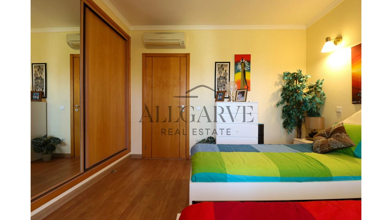 Apartamento T2 para Venda em Alvor Foto 28