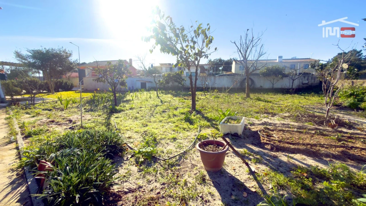 Moradia T2 para Arrendamento em Quinta do Anjo Foto 31
