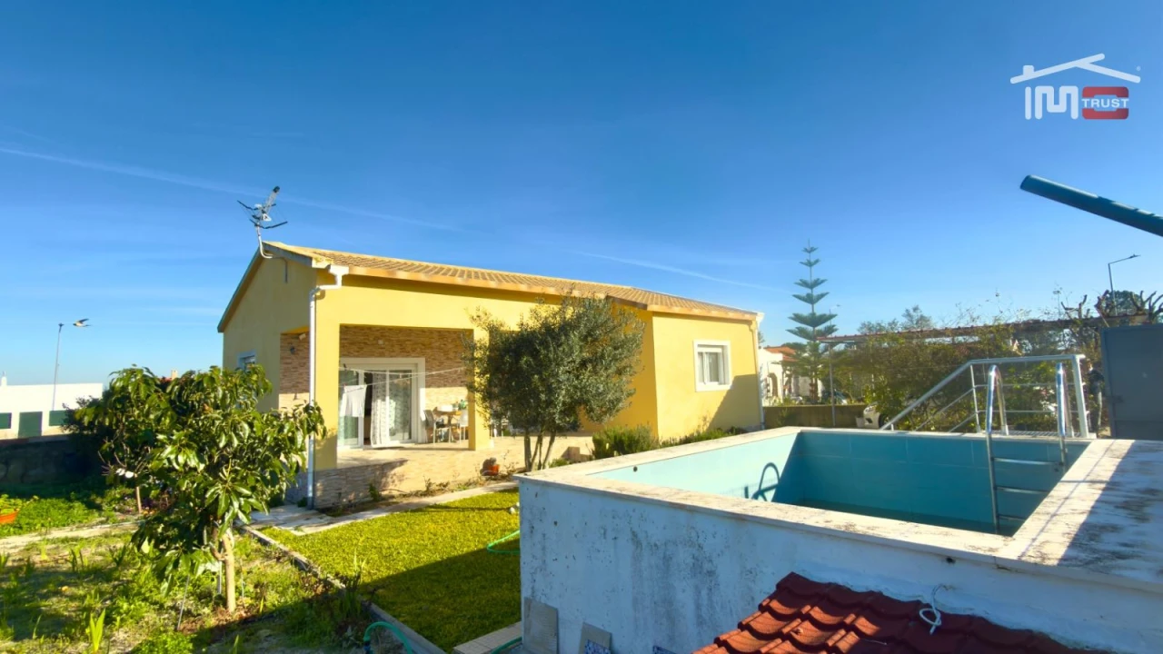 Moradia T2 para Arrendamento em Quinta do Anjo Foto 33
