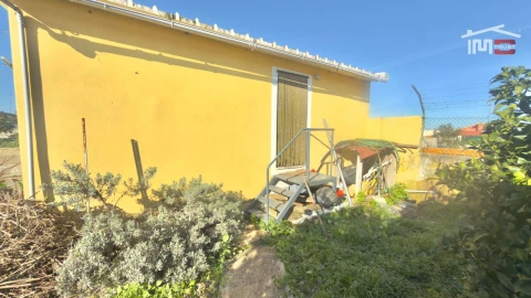 Moradia T2 para Arrendamento em Quinta do Anjo