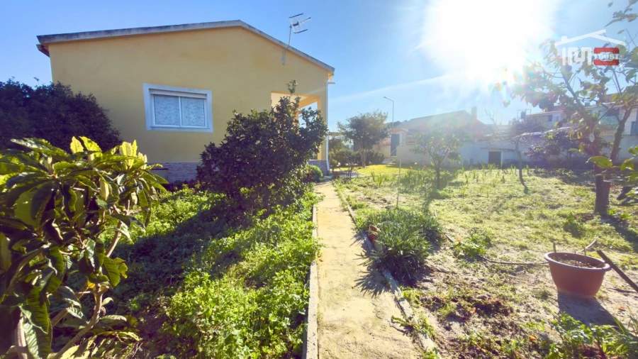 Moradia T2 para Arrendamento em Quinta do Anjo Foto 18