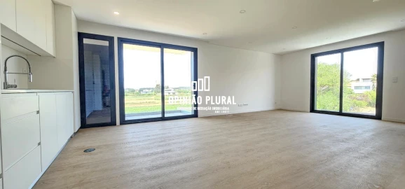 Apartamento T4 para Venda em Gulpilhares e Valadares