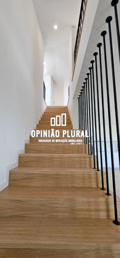 Apartamento T4 para Venda em Gulpilhares e Valadares
