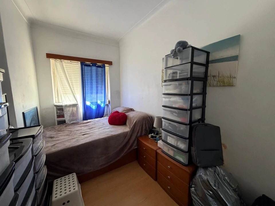 Apartamento T2 para Venda em Queluz e Belas Foto 4