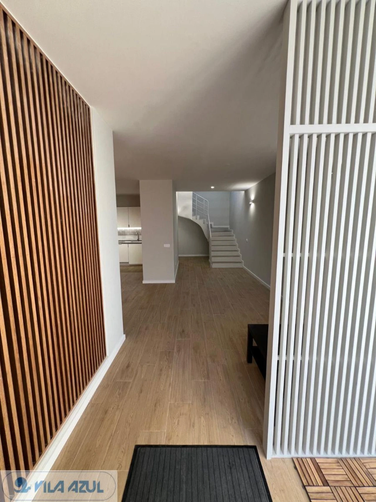 Apartamento T4 para Venda em Vilarinho das Cambas Foto 4