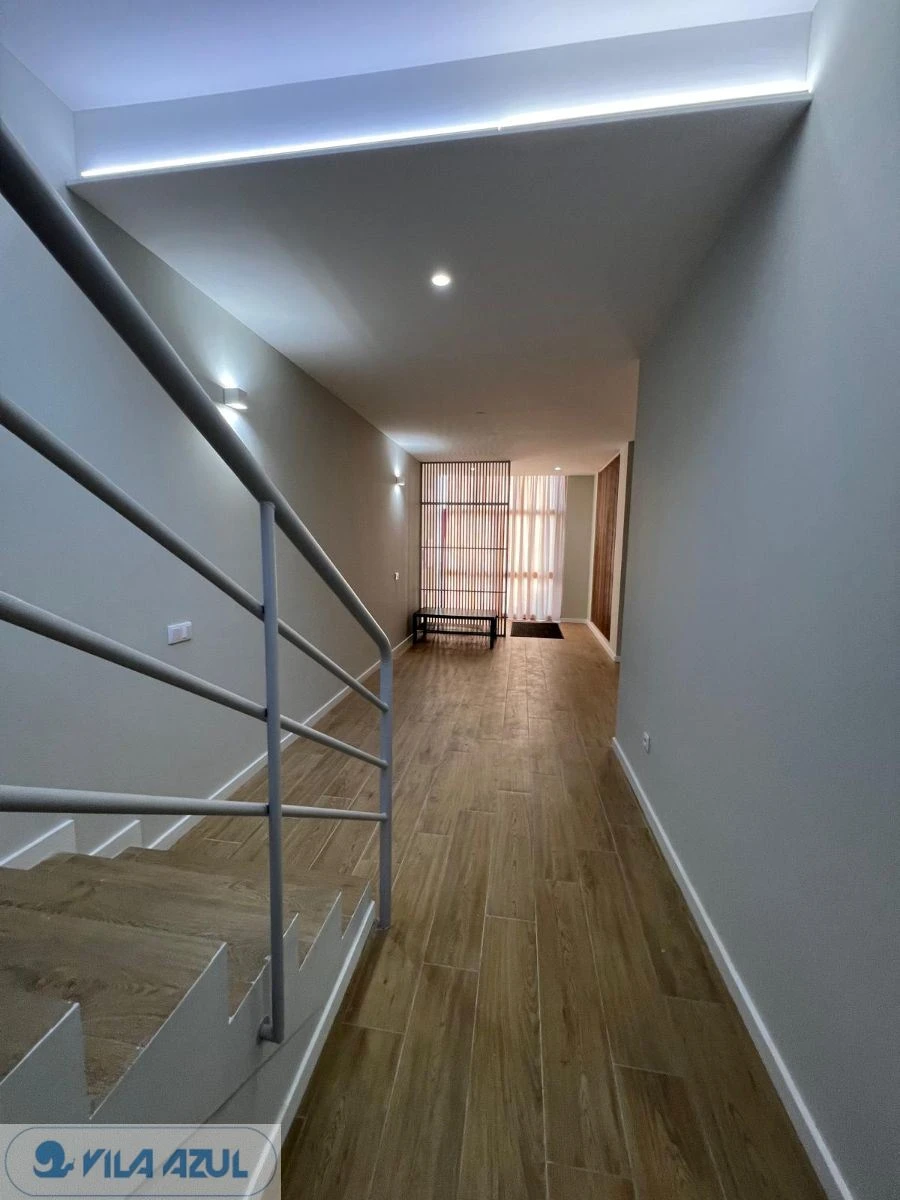 Apartamento T4 para Venda em Vilarinho das Cambas Foto 13