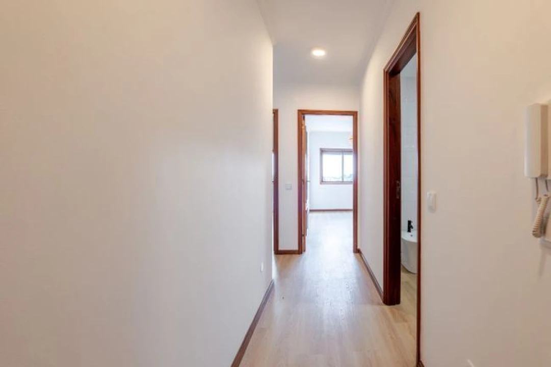 Apartamento T1 para Venda em Pedroso e Seixezelo Foto 10