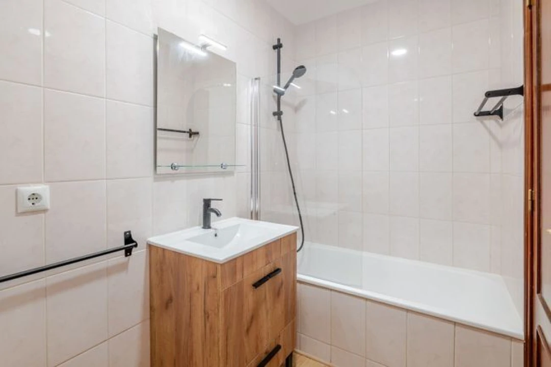 Apartamento T1 para Venda em Pedroso e Seixezelo Foto 11