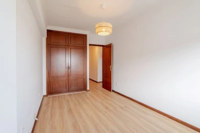 Apartamento T1 para Venda em Pedroso e Seixezelo