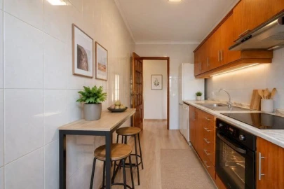 Apartamento T1 para Venda em Pedroso e Seixezelo