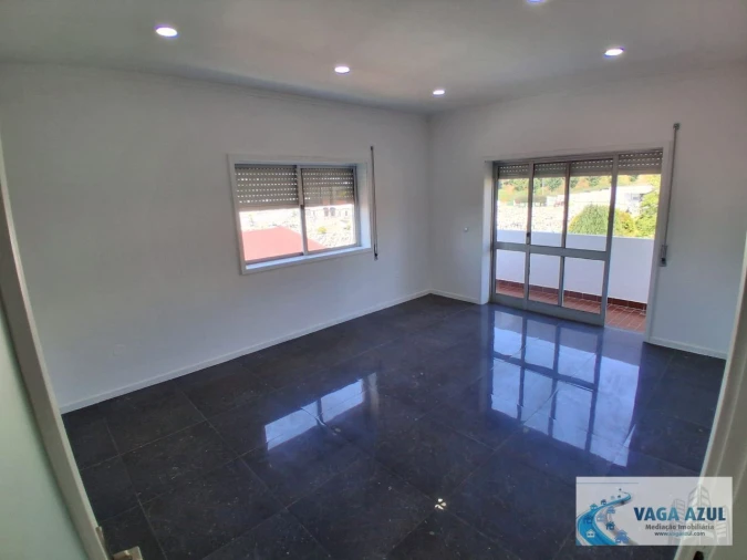 Apartamento T3 para Venda em Fânzeres e São Pedro da Cova Foto 2