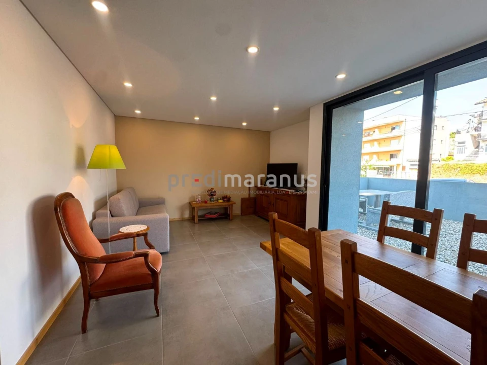 Apartamento T2 para Venda em Freixo de Cima e de Baixo Foto 8