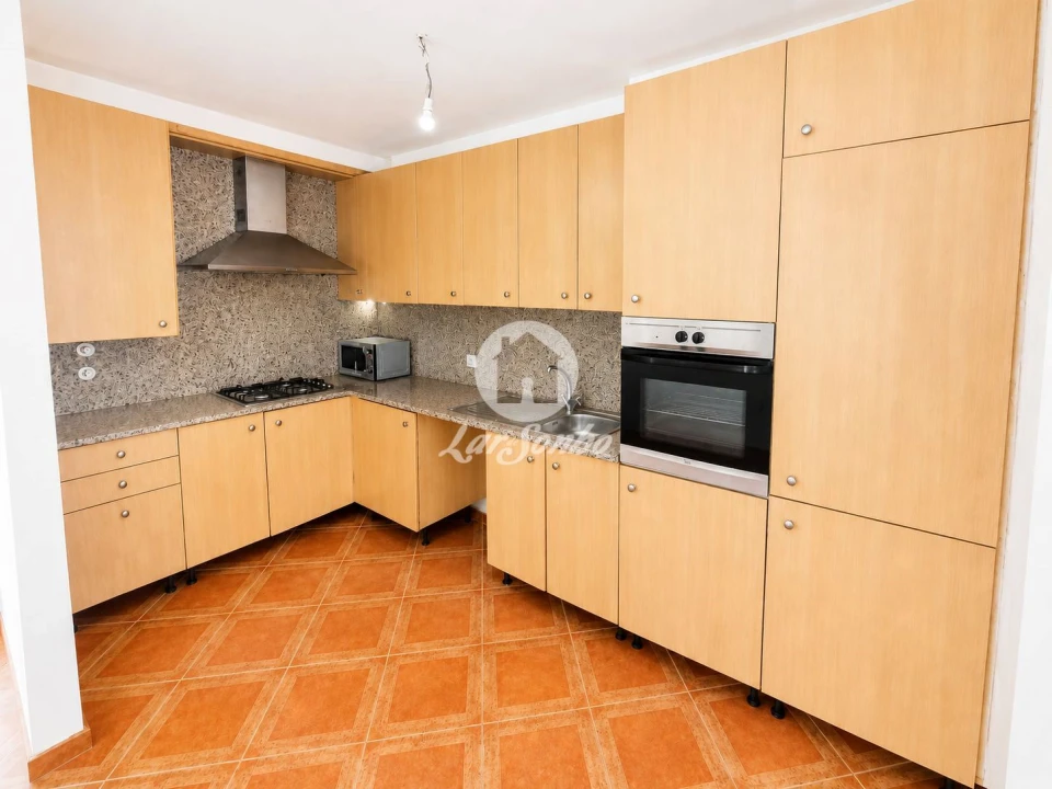 Moradia T3 para Venda em Perelhal Foto 6