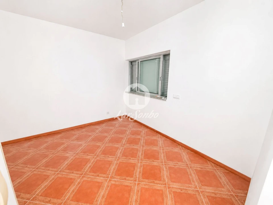Moradia T3 para Venda em Perelhal Foto 11