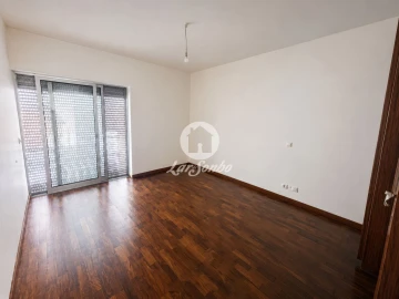 Moradia T3 para Venda em Perelhal