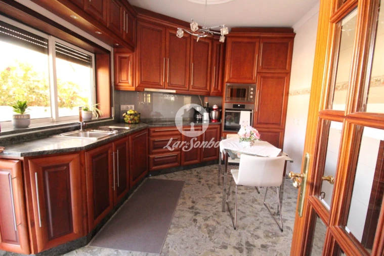 Moradia T3 para Venda em Golães Foto 2