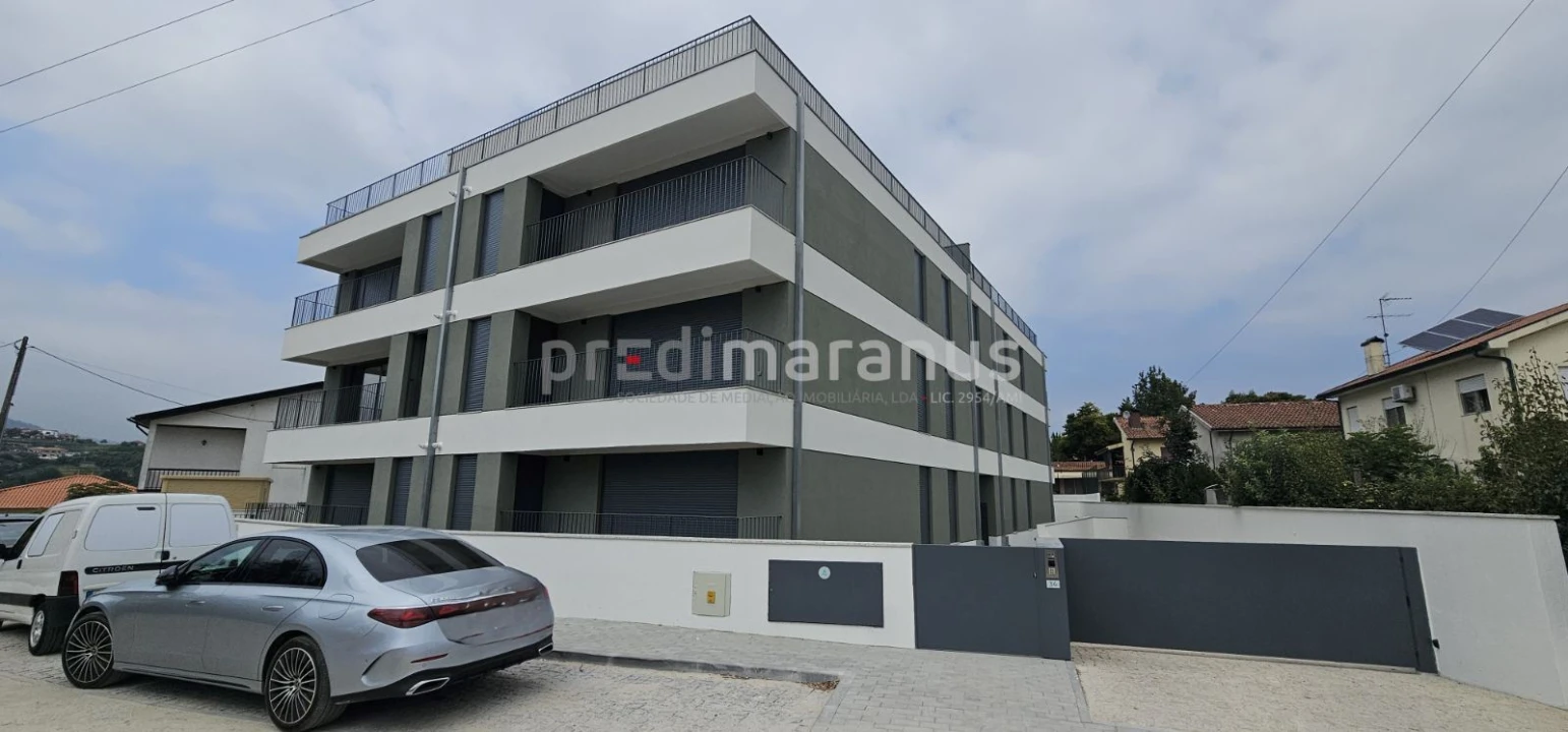Apartamento T3 para Venda em Amarante (São Gonçalo), Madalena, Cepelos e Gatão Foto 1
