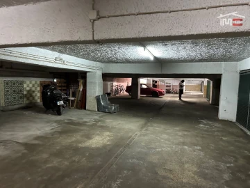Negócio para Arrendamento em Costa da Caparica