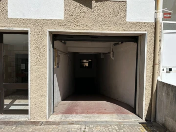 Negócio para Arrendamento em Costa da Caparica