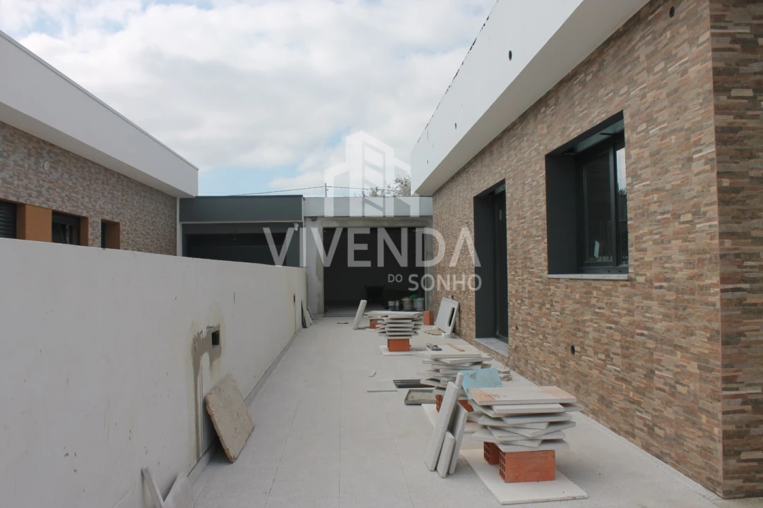 Moradia T4 para Venda em Quinta do Anjo Foto 21