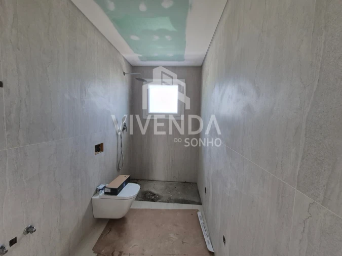 Moradia T4 para Venda em Quinta do Anjo Foto 7