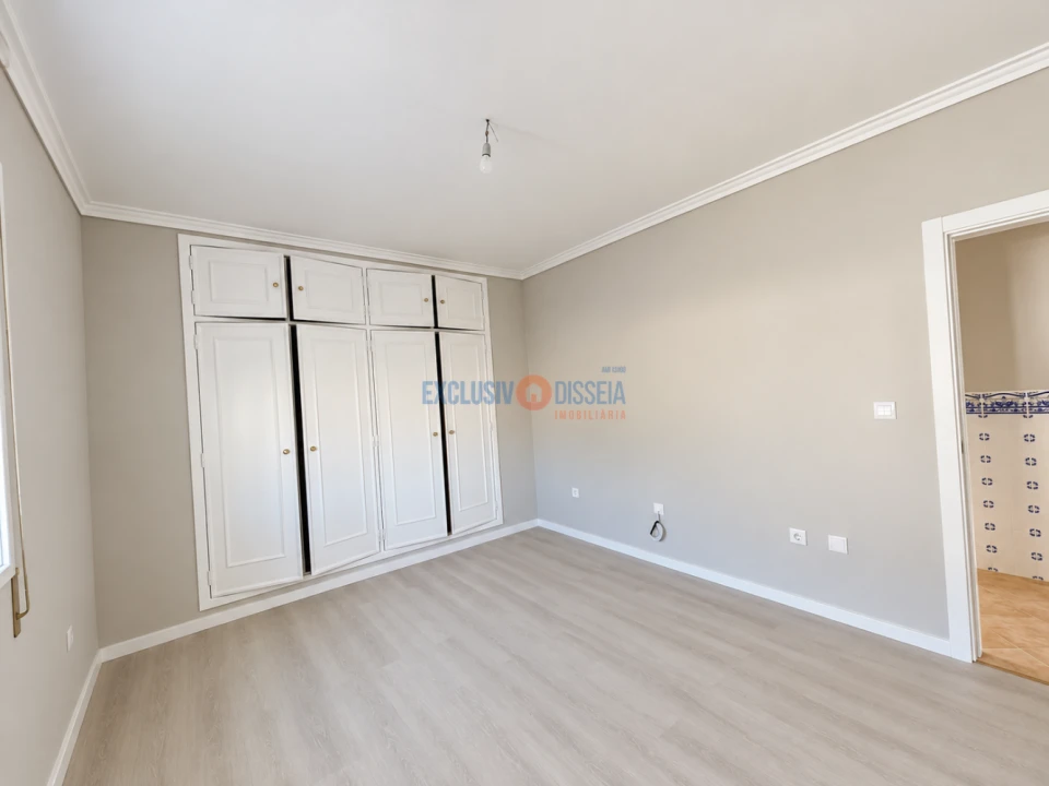 Apartamento T1 para Venda em Aguada de Cima Foto 11
